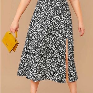 SHEIN floral print plus skirt